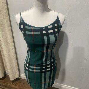 Plaid dress nice  stretch material